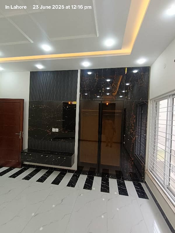 10 Marla double story house for sale in OPF C block block 4