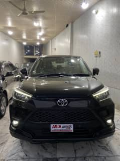 Toyota Riaze Z premium