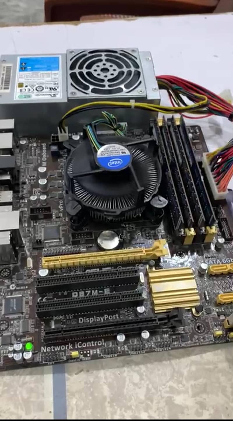 Asus Q87me + xeon e3 1270v3 + 32gb ddr3 ram Combo 0