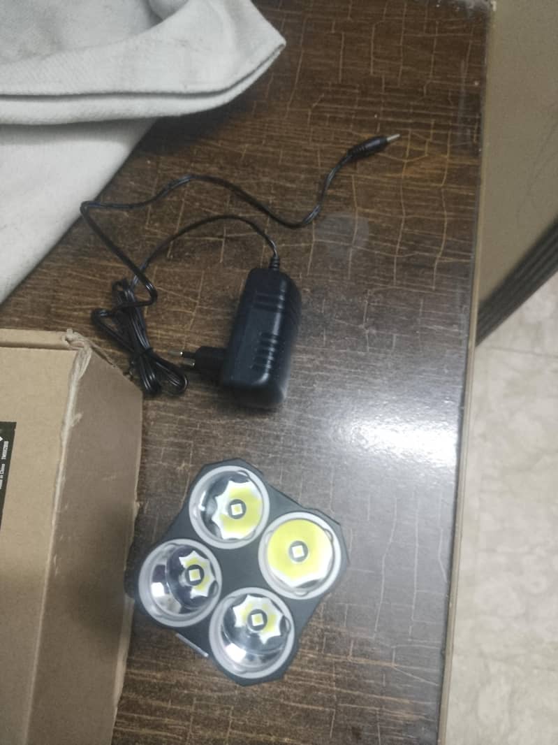 nitecore tm 28 OLED embeded 6000 lumens 1