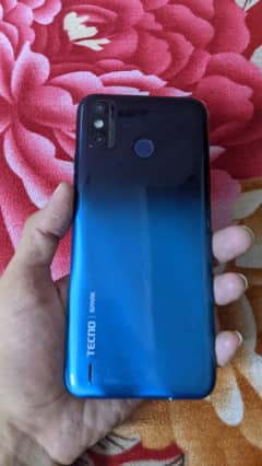Tecno spark 6 Go. . All okay no dot no shade  10/10 condition