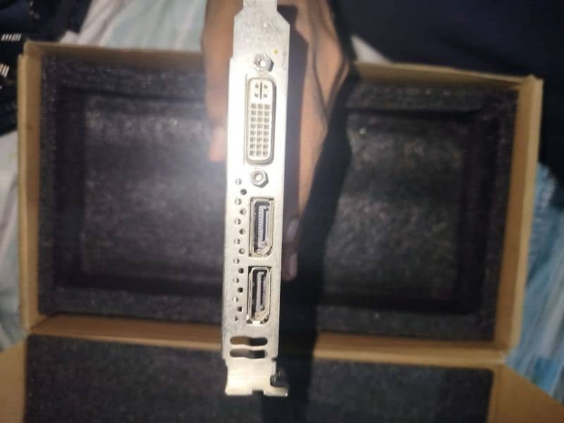 Nvidia quadro 2000 1gb ddr5 2