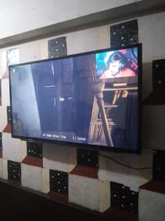 Samsung LeD TV 40'"