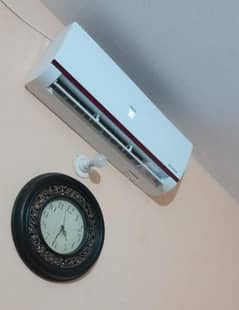 Almost New Haier DC inverter AC