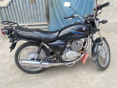 Suzuki 150. . color black . . Good condition
