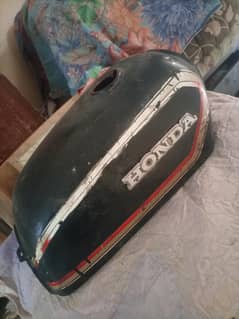 tankI side cover model 82  hai 03122793392