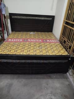 BED FOR SALE WITH/WITHOUT MATTRESS