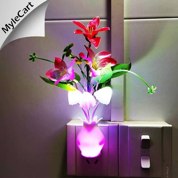 Mylecart LED Mushroom Night Light with Color Changing Sensor for Bedroom and Kids' Rooms - Automatic Dusk to Dawn Function