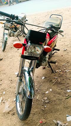 Aslamo Alikum Honda 125 2020 model sell karni ha ak hand chali ha bil