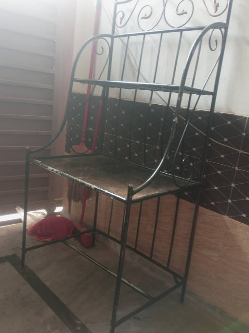 STUDY OR COMPUTER TABLE FOR SALE 0