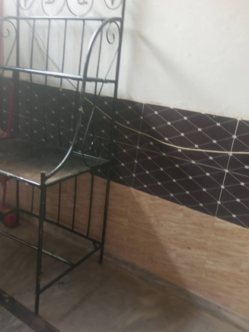 STUDY OR COMPUTER TABLE FOR SALE 3