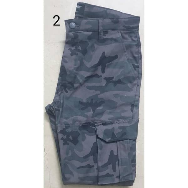 HashBack Camo Cargo Pants with Stretchable Fabric