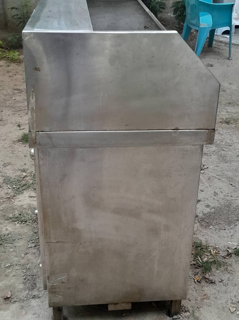 hot deep frier and quetta paratha display counter also for making doe 7