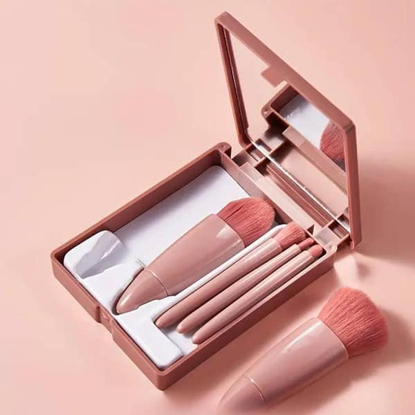 5-Piece Mini Makeup Brush Set with Case and Mirror - Portable and Soft Bristles for Travel Use