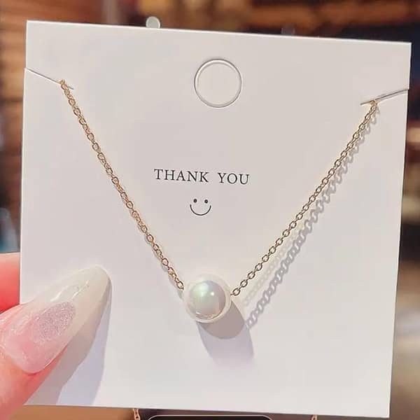 Gold-Plated Minimalist Pearl Necklace with Dainty Pendant – Lightweight Jewelry for Women, Ideal for Everyday Wear