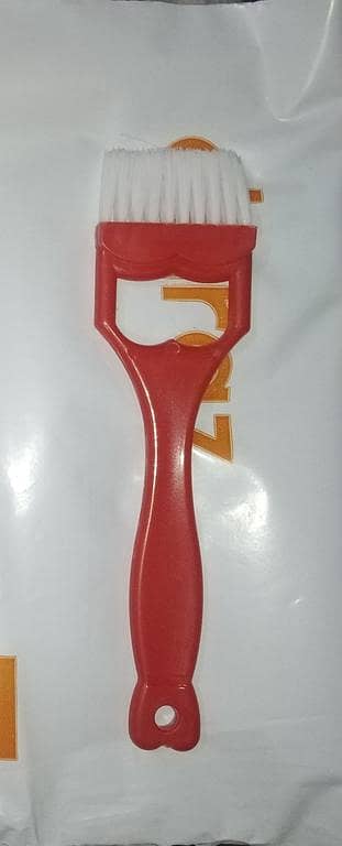 2-in-1 Cleaning Brush for Small Window Grooves and Keyboards