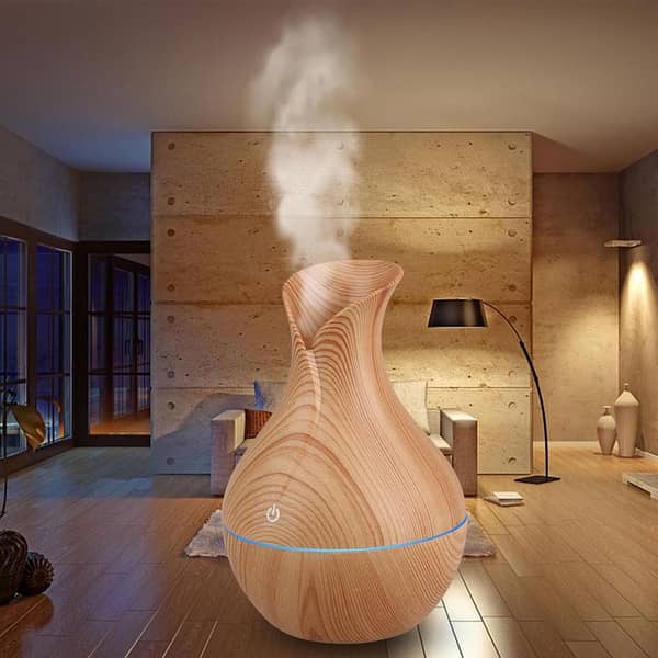 7-Color LED Ultrasonic Humidifier and Diffuser for Personal Spaces
