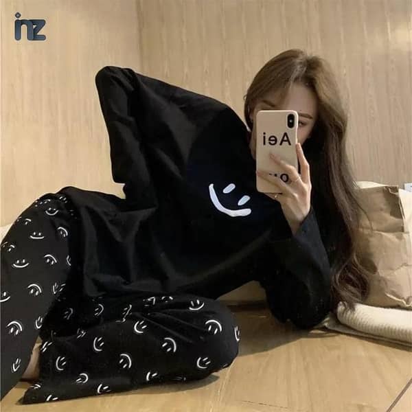 Women’s Oversized Printed T-Shirt and Trouser Set for Comfort and Relaxation