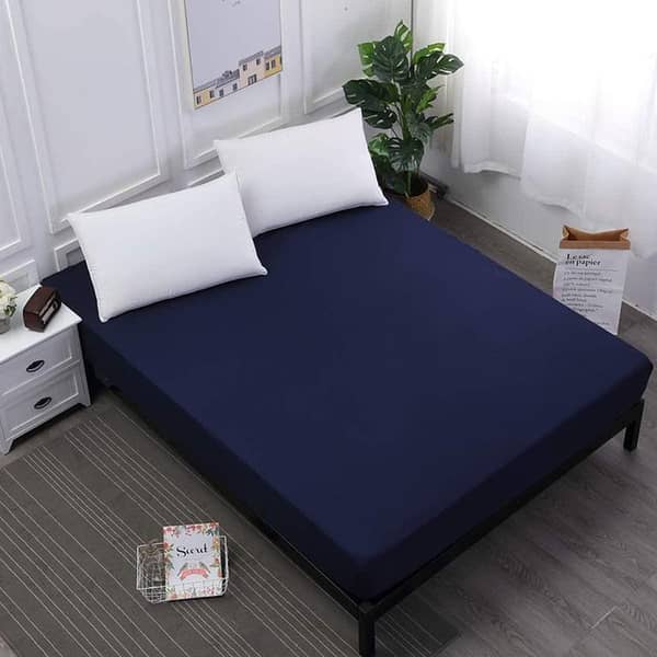 King Size Microfiber Mattress Protector with Terry Surface and Elastic Band, Breathable and Waterproof Fitted Cover