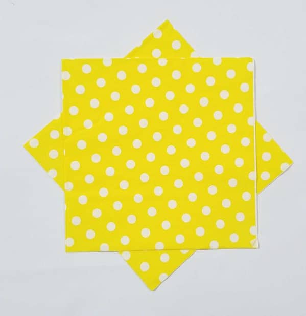 Pack of 20 Yellow Polka Dot Napkins for Party Use