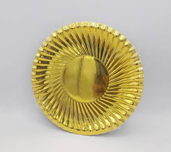 Pack of 10 Golden Spiral Design Paper Plates - 7 Inch