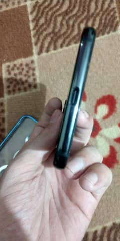 moto z3 pta approved ha Sirf battery kharab ha