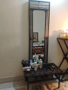 Dressing table