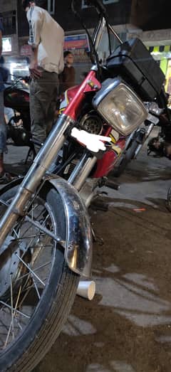 CG125
