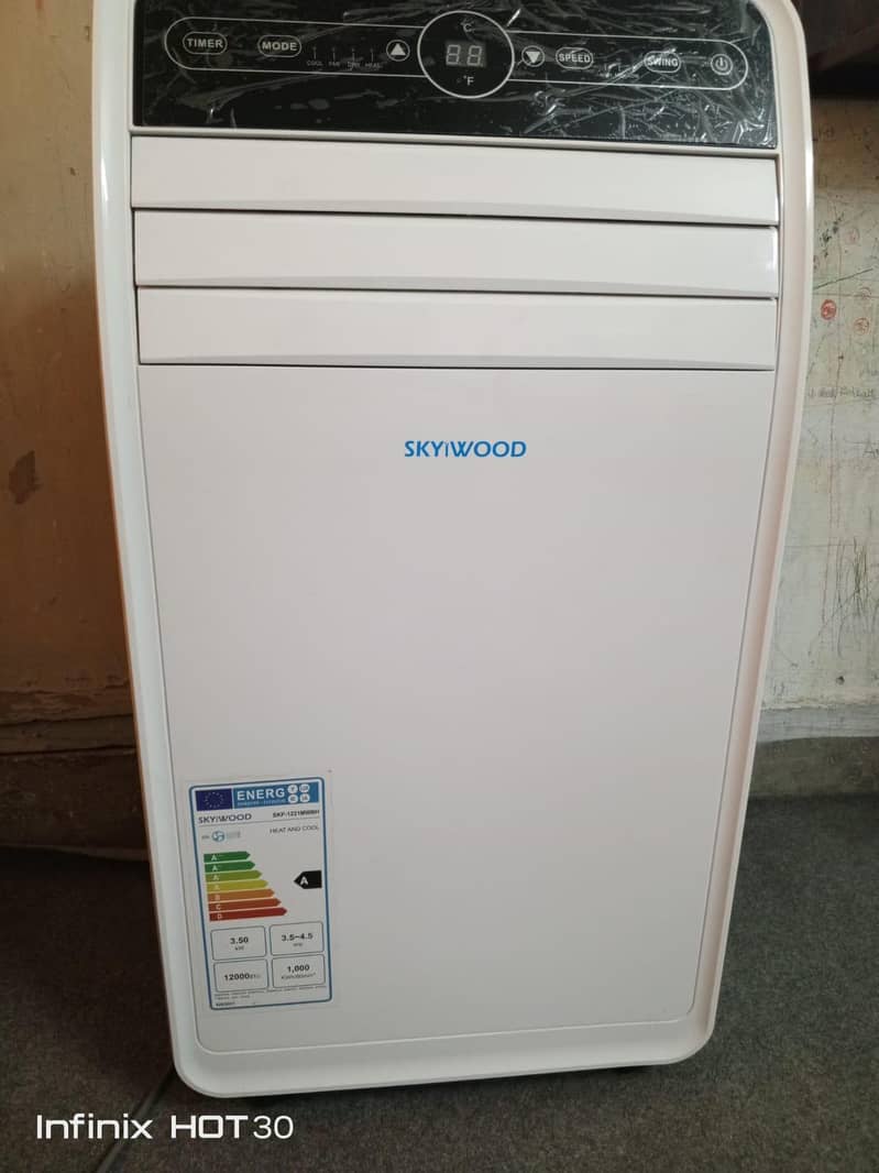 Portable Ac almost new in warranty Heat and Cool in Excelent Condition 4