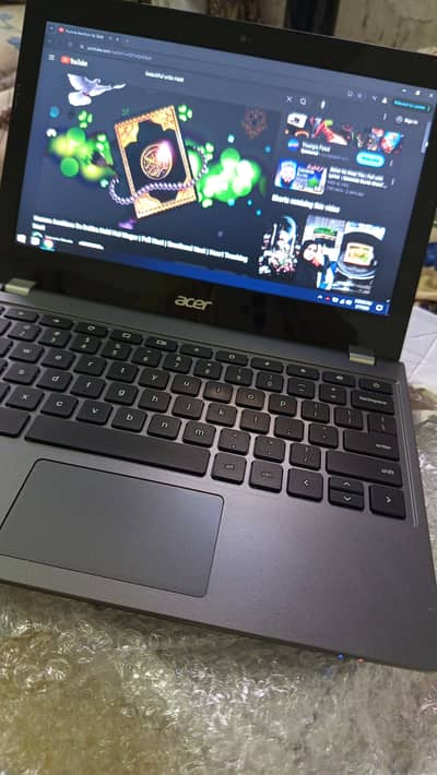 Acer C740 | 128GB Sotarge | 4 GB RAM | 11.6" Windows 9 hours battery