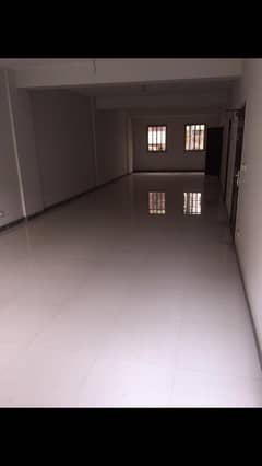 1250 SQFT WITH LIFT APARTMENT AVAILABLE FOR RENT