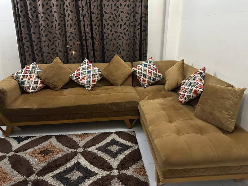 L-shape sofa in new like condition 1