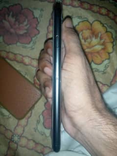 iphone 8 GB64 non PTA kabi ufone sim uta lata h battery 100 10by10