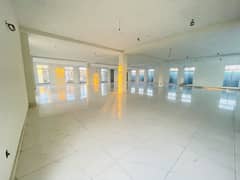 2 Kanal Commercial Building For Rent - Best For Head Office And Big Software House