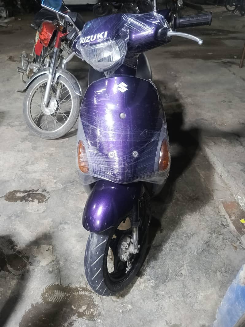 suzuki japanese 49cc fuel scooties 1