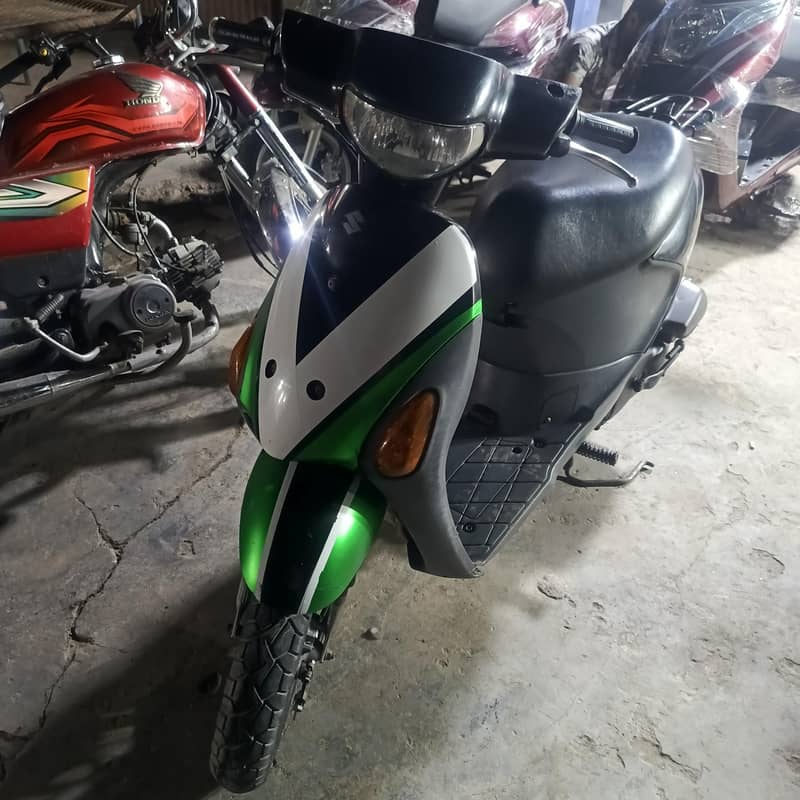 suzuki japanese 49cc fuel scooties 2