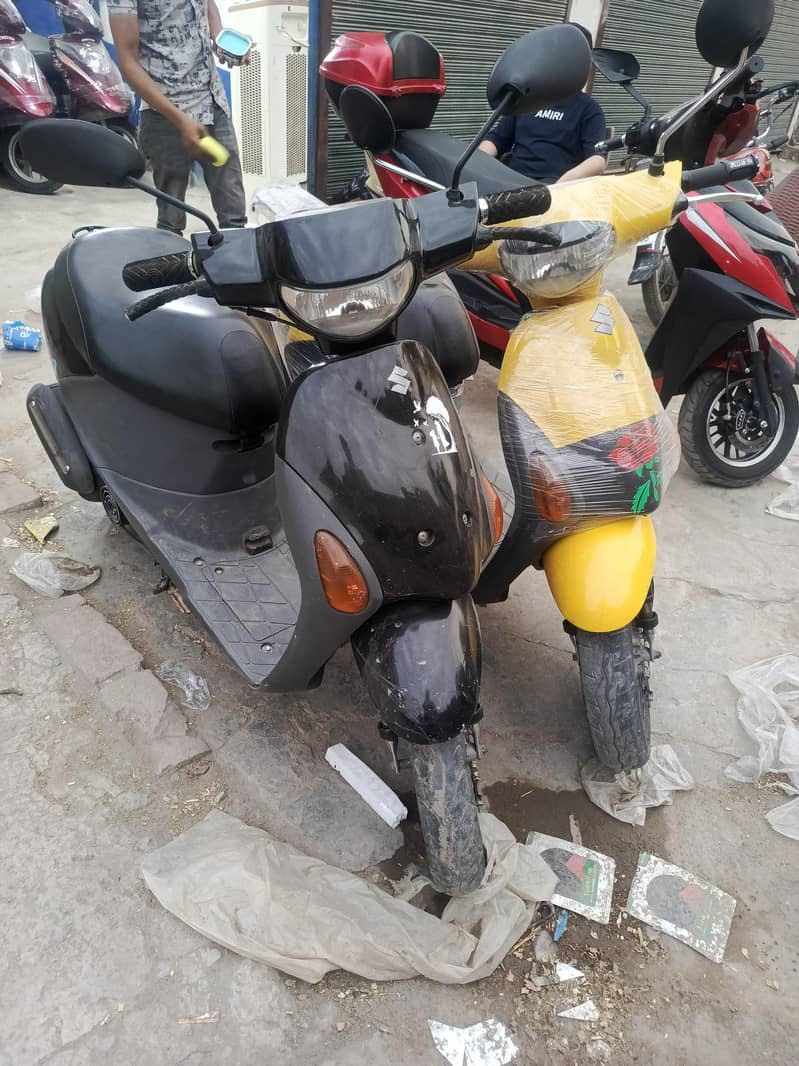 suzuki japanese 49cc fuel scooties 4