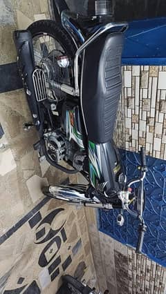 Honda 125 for sale Excellent condition  A2Z original  sambrial hai
