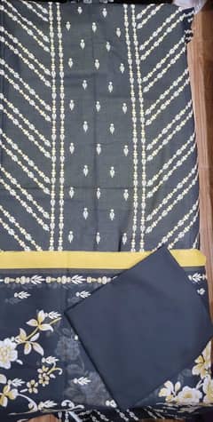 Nishat 3 pec Lawn printed unstitched suits