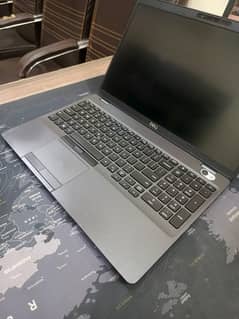Dell Latitude 5500 Core-i7-8665U 16GB RAM 256GB SSD 2GB AMD 540X Grap