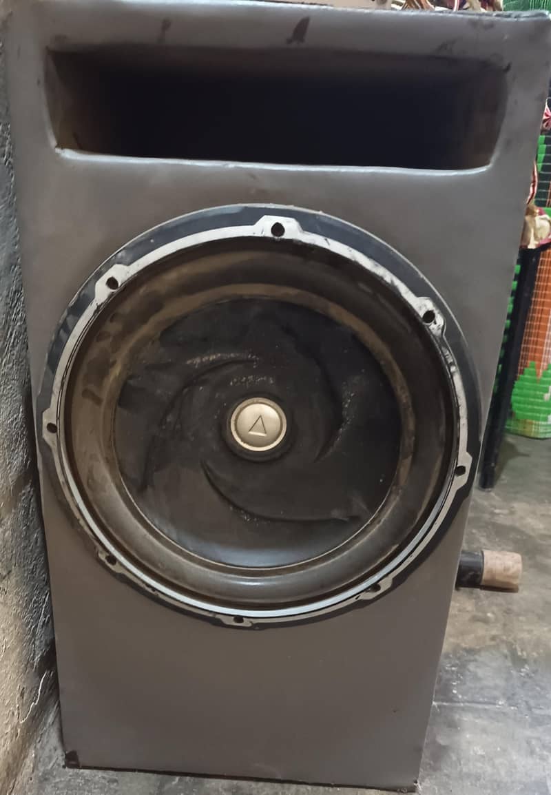 Car audio system amplifier buffer 1