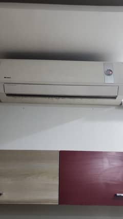 Gree 1.5 ton split ac Non inverter