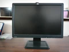 HP 19 inch monitor (LE1901w) with vga cable