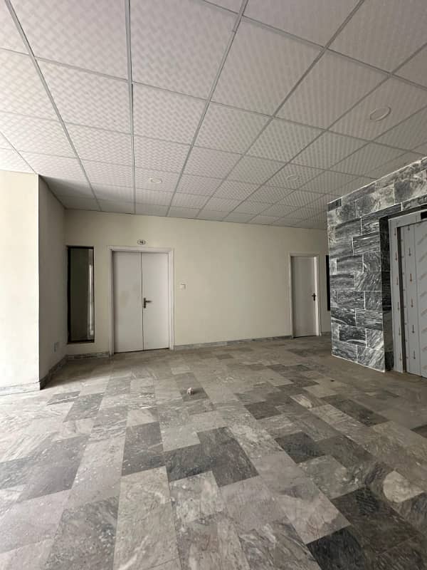 PHA 2 Bed E Type Corner Appartment sunface with open view on 5th floor available for sale 5
