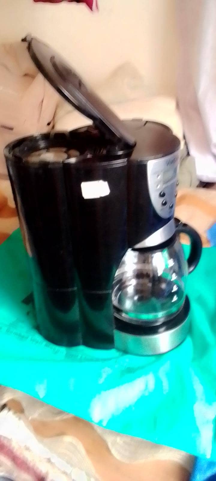 Vonshef Coffee Machine (Only One Time Used) 1