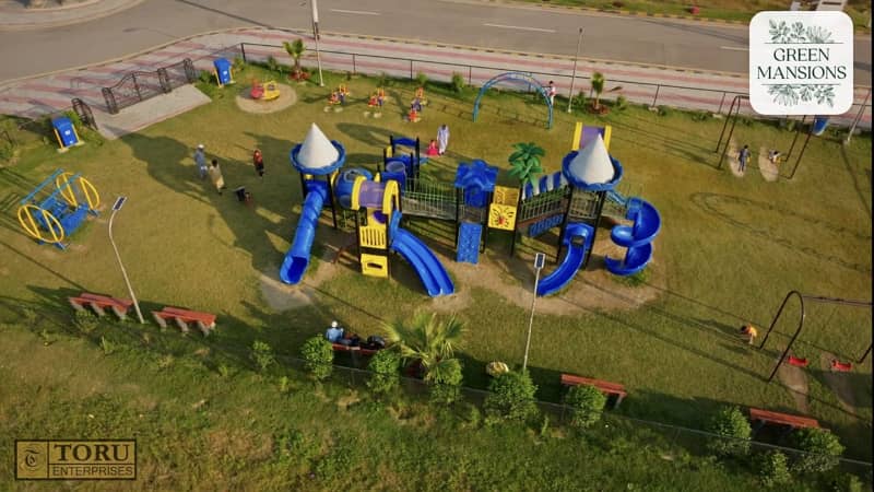 10 Marla Plot Available On Beautifull Location 11