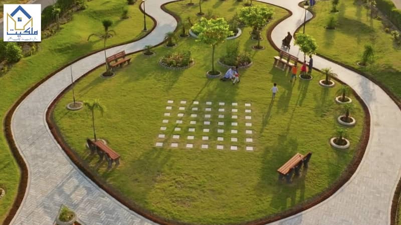 10 Marla Plot Available On Beautifull Location 15