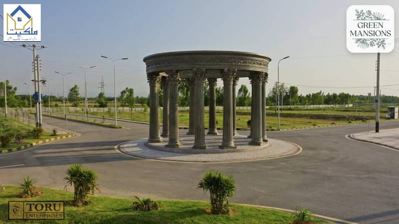 10 Marla Plot Available On Beautifull Location 17