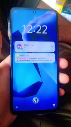 Vivo y100