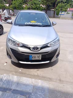 ative x Yaris car 1.5 full optional
